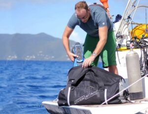 OVER BOARD Pro-Sports táska 60L - piros - Image 5