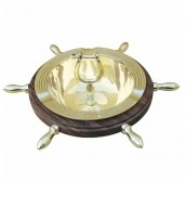 Hamutartók, öngyújtók