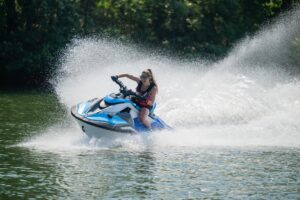 YAMAHA JetBlaster DLX 2026 jet-ski, azúrkék és fehér - Image 4