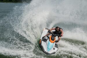 YAMAHA JetBlaster LTD jet-ski - Image 7