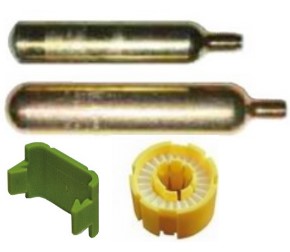 Tartalék patronok, tartozékok mentőmellényekhez