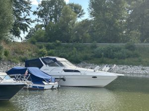 CRANCHI CRUISER 32 – kényelmes kabinos motorcsónak kiváló állapotban
