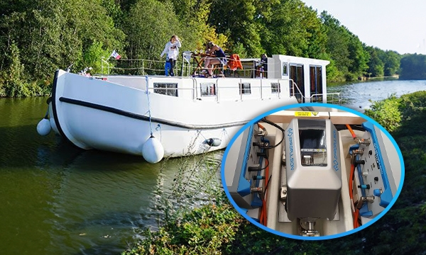 Elektromos hajó LaPéniche S Franciaországban